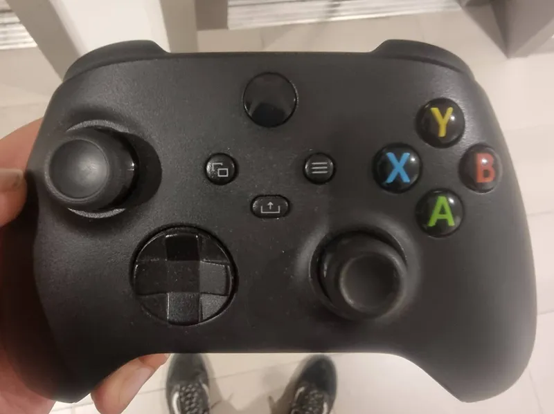 Gerepareerde Xbox controller met TMR sticks